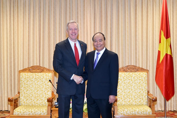 Thủ tướng Nguyễn Xuân Phúc tiếp Đại sứ Hoa Kỳ tại Việt Nam Ted Osius. Ảnh: VGP