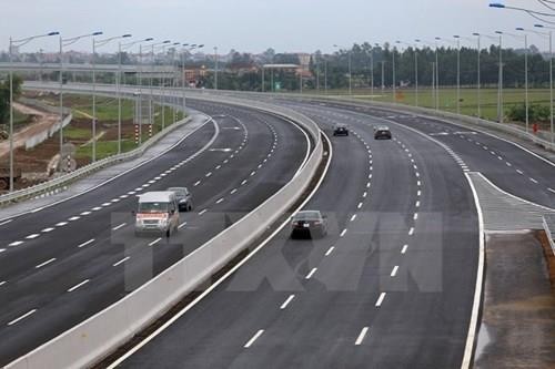 Dự án đường bộ cao tốc Bắc Nam sẽ được phân kỳ đầu tư. Ảnh minh họa: TTXVN