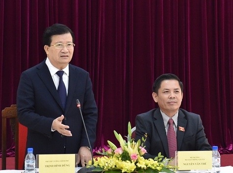 Phó Thủ tướng Trịnh Đình Dũng phát biểu tại cuộc làm việc. Ảnh: VGP