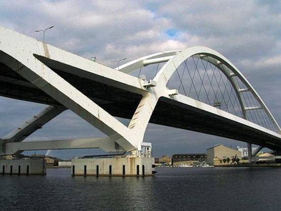 Hải Phòng cần phối hợp với Bộ Quốc phòng để thống nhất về cao độ trên 45m trong thiết kế cầu Nguyễn Trãi.
