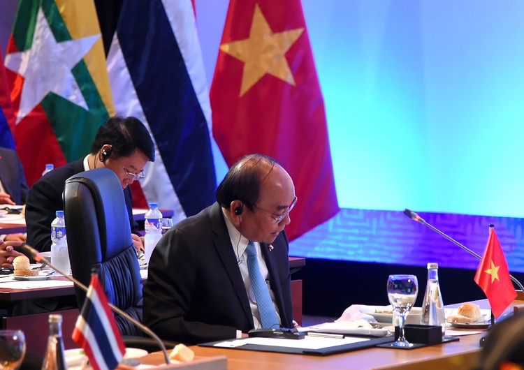Thủ tướng Nguyễn Xuân Phúc phát biểu tại Hội nghị Cấp cao Mekong-Nhật Bản. Ảnh: VGP