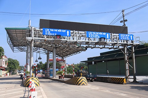 Trạm thu phí BOT Thái Nguyên – Bắc Kạn trên địa bàn huyện Phú Lương (Thái Nguyên).