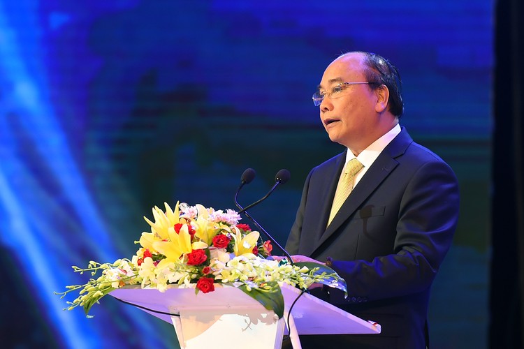 Thủ tướng Nguyễn Xuân Phúc phát biểu tại lễ trao giải. Ảnh VGP