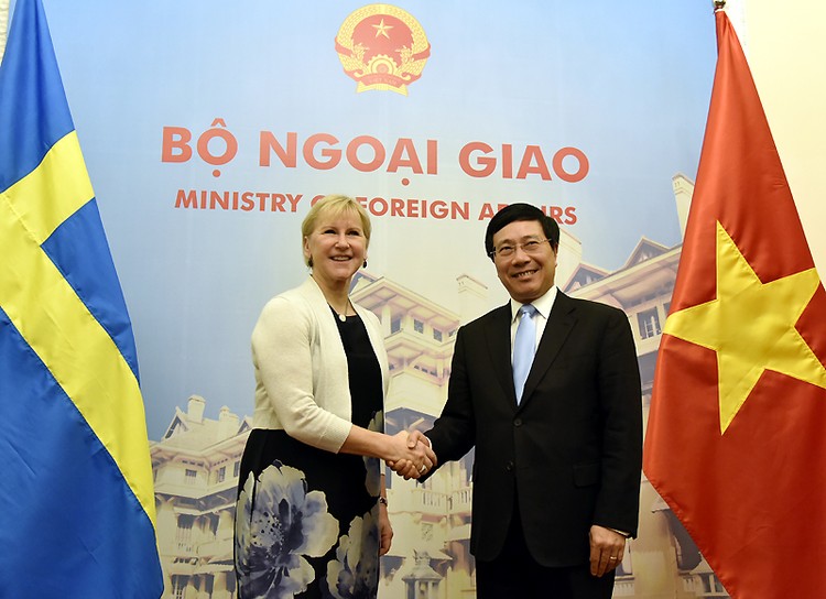 Phó Thủ tướng Phạm Bình Minh và Bộ trưởng Ngoại giao Thụy Điển Margot Wallström. Ảnh: VGP