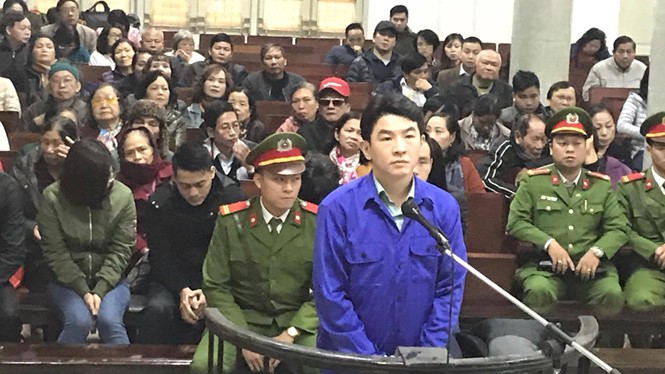 Bị cáo Hsu Ming Jung tại phiên tòa sáng 11.12. Ảnh Internet