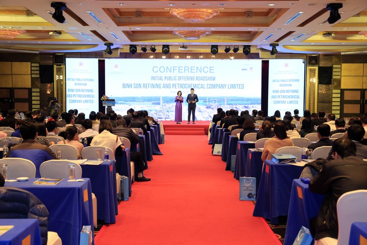 Hội thảo giới thiệu cơ hội đầu tư vào cổ phần BSR tại Hà Nội.