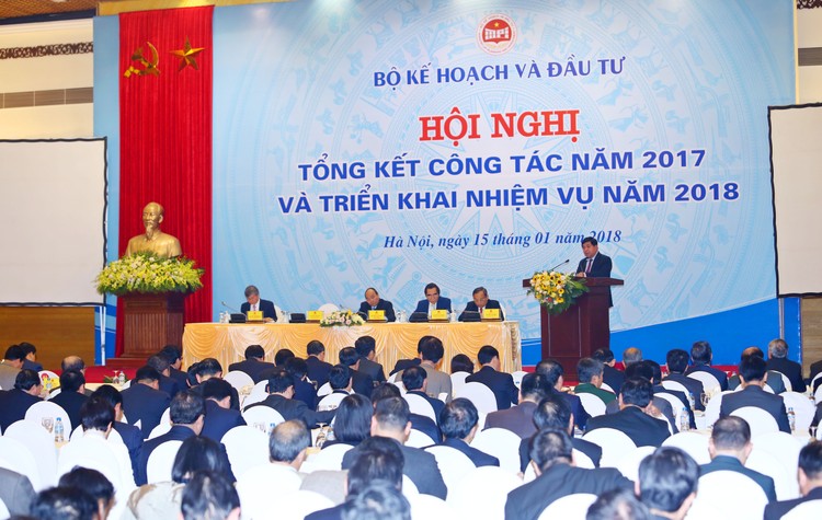 Bộ trưởng Bộ KH&ĐT Nguyễn Chí Dũng phát biểu tại Hội nghị Tổng kết công tác năm 2017 và triển khai nhiệm vụ năm 2018. Ảnh: Lê Tiên