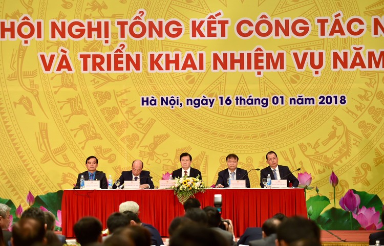 Phó Thủ tướng Trịnh Đình Dũng dự và phát biểu chỉ đạo tại Hội nghị. Ảnh: VGP