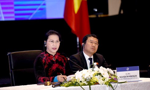 Chủ tịch Quốc hội Nguyễn Thị Kim Ngân điều hành Phiên họp Ban Chấp hành APPF-26
