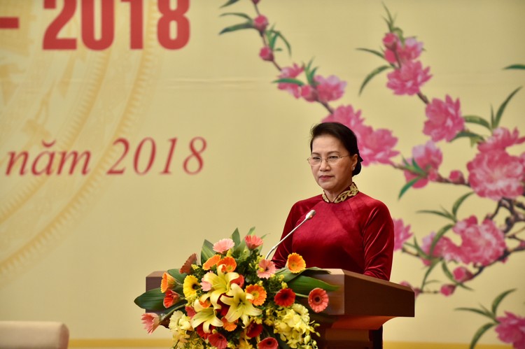 Chủ tịch Quốc hội Nguyễn Thị Kim Ngân phát biểu tại buổi gặp mặt - Ảnh: VGP