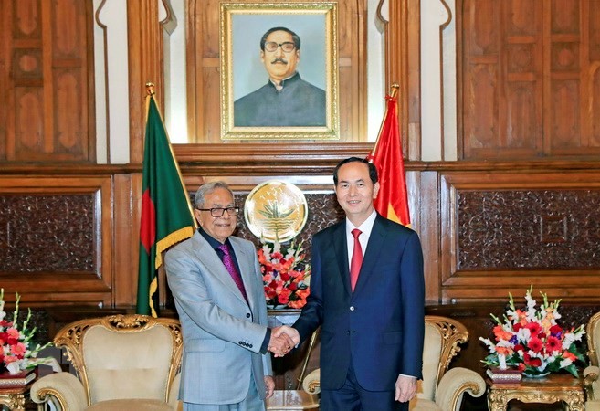 Chủ tịch nước Trần Đại Quang hội kiến Tổng thống Bangladesh Mohammad Abdul Hamid. Ảnh: TTXVN