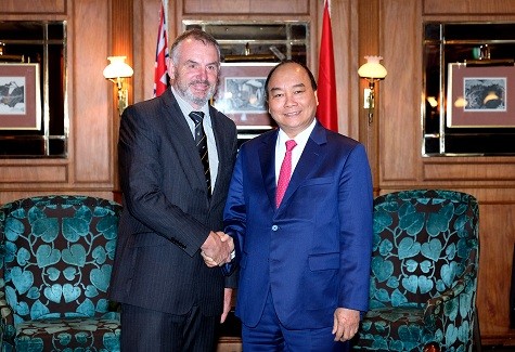 Thủ tướng Nguyễn Xuân Phúc hội kiến với Chủ tịch Quốc hội New Zealand Trevor Mallard - Ảnh: VGP