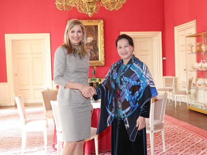 Chủ tịch Quốc hội Nguyễn Thị Kim Ngân và Hoàng hậu Hà Lan Máxima Zorreguieta Cerruti. Ảnh: TTXVN