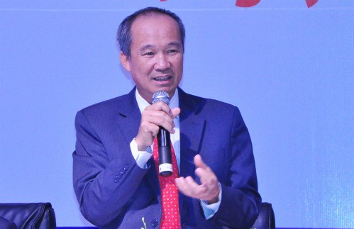 Ông Dương Công Minh tại Đại hội cổ đông Sacombank sáng 20/4. 