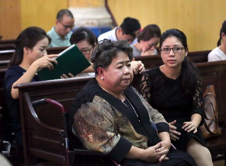 Bà Hứa Thị Phấn tại một phiên tòa năm 2016