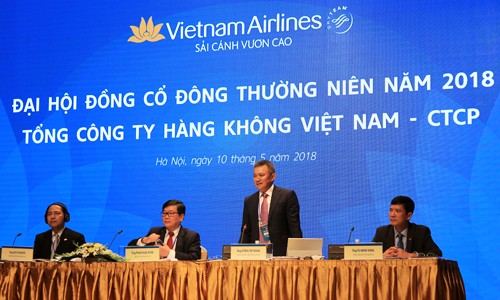 Ông Dương Trí Thành, Tổng giám đốc Vietnam Airlines đang phát biểu tại đại hội.