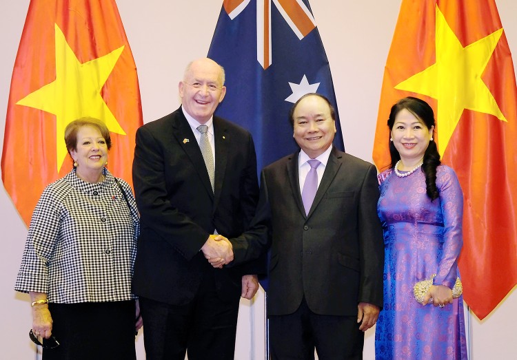 Thủ tướng Nguyễn Xuân Phúc, Phu nhân Thủ tướng cùng Toàn quyền Australia Peter Cosgrove và Phu nhân tại cuộc hội kiến. Ảnh: VGP