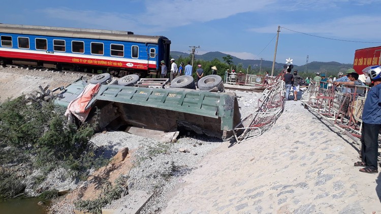 Tai nạn đường sắt tại Thanh Hóa: 2 người tử vong, 10 người bị thương. Ảnh Internet