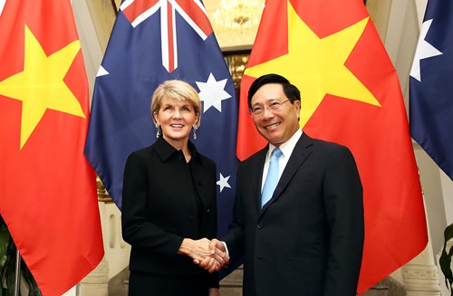 Phó Thủ tướng, Bộ trưởng Ngoại giao Phạm Bình Minh và Bộ trưởng Ngoại giao Australia Julie Bishop. Ảnh: VGP