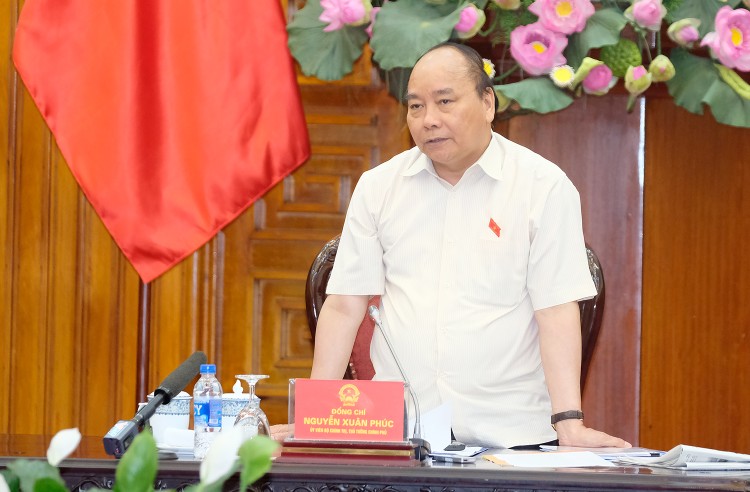 Thủ tướng Nguyễn Xuân Phúc nhất trí việc phát triển Khu kinh tế Dung Quất thành Trung tâm Lọc hóa dầu và năng lượng quốc gia. Ảnh: VGP