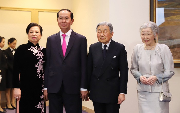 Chủ tịch Trần Đại Quang và phu nhân cùng Nhà vua, Hoàng hậu Nhật Bản tại Lễ kỷ niệm - Ảnh: Tuổi Trẻ Online
