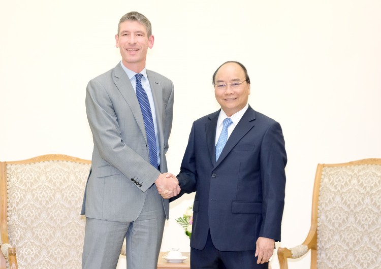 Thủ tướng Nguyễn Xuân Phúc tiếp Đại sứ Anh Giles Lever. Ảnh: VGP