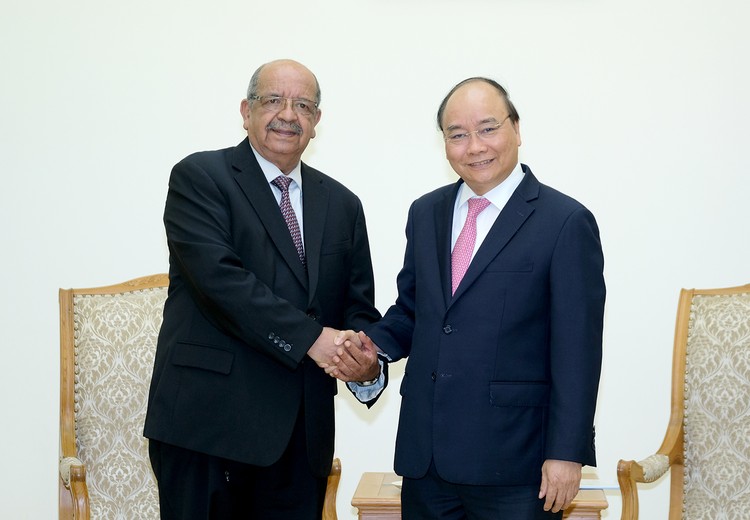 Thủ tướng tiếp Bộ trưởng Ngoại giao Algeria. Ảnh: VGP