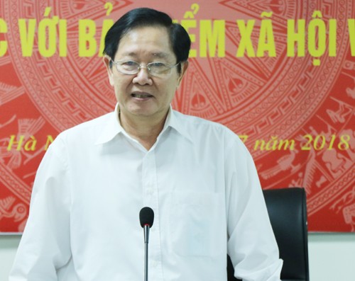 Bộ trưởng Nội vụ Lê Vĩnh Tân.