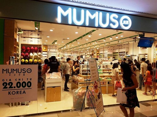 Một cửa hàng của Mumuso tại Việt Nam.