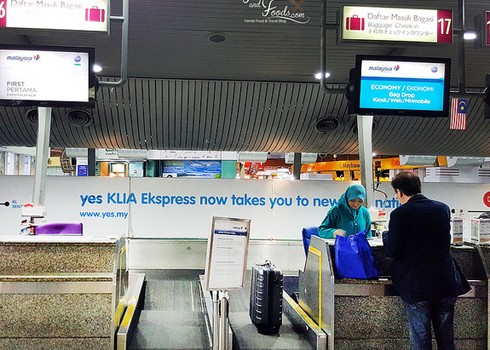 Quầy làm thủ tục của hãng hàng không đặt tại nhà ga trung tâm Kuala Lumpur. Ảnh minh họa: KL.