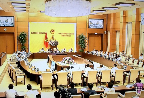 Thủ tướng Chính phủ phân công chuẩn bị nội dung họp UBTVQH