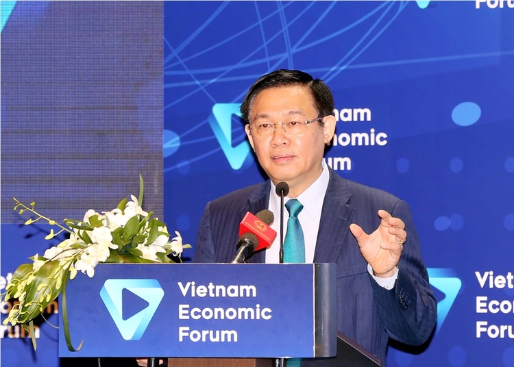 Phó Thủ tướng  Vương Đình Huệ phát biểu tại diễn đàn. Ảnh: VGP