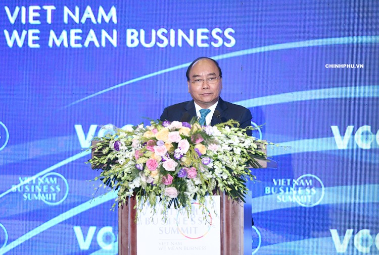 Thủ tướng Nguyễn Xuân Phúc phát biểu tại Hội nghị Thượng đỉnh Kinh doanh 2018. Ảnh: VGP