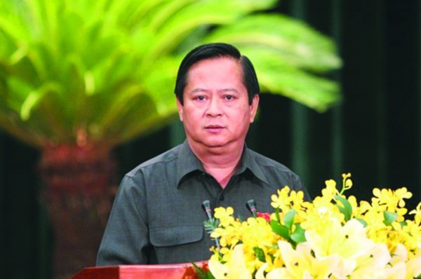 Ông Nguyễn Hữu Tín, nguyên Phó Chủ tịch UBND TP Hồ Chí Minh đã bị khởi tố để điều tra những sai phạm có liên quan đến Vũ nhôm