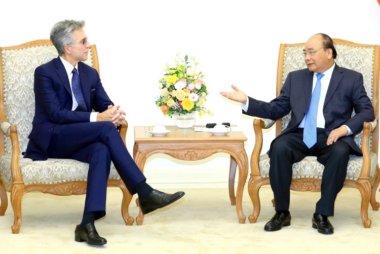 Thủ tướng Nguyễn Xuân Phúc và Chủ tịch Tập đoàn SAP Bill McDermott - Ảnh: VGP