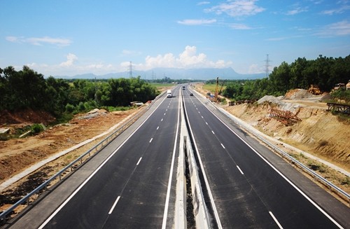 Tuyến cao tốc Đà Nẵng – Quảng Ngãi có vốn đầu tư 34.000 tỷ đồng được đưa vào khai thác từ tháng 9/2018. 