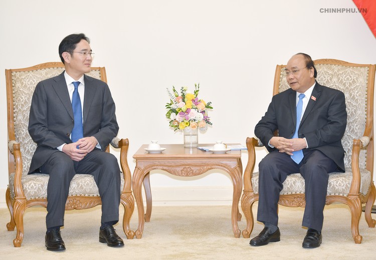 Thủ tướng Nguyễn Xuân Phúc tiếp ông Lee Jae Yong, Phó Chủ tịch Tập đoàn Samsung. Ảnh: VGP