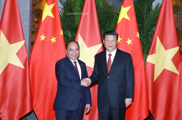 Thủ tướng Nguyễn Xuân Phúc và Chủ tịch nước CHND Trung Hoa Tập Cận Bình. Ảnh: VGP