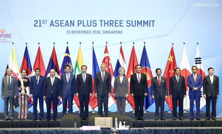 Các nhà lãnh đạo ASEAN và Trung Quốc, Nhật Bản, Hàn Quốc dự Hội nghị Cấp cao ASEAN+3. Ảnh: VGP