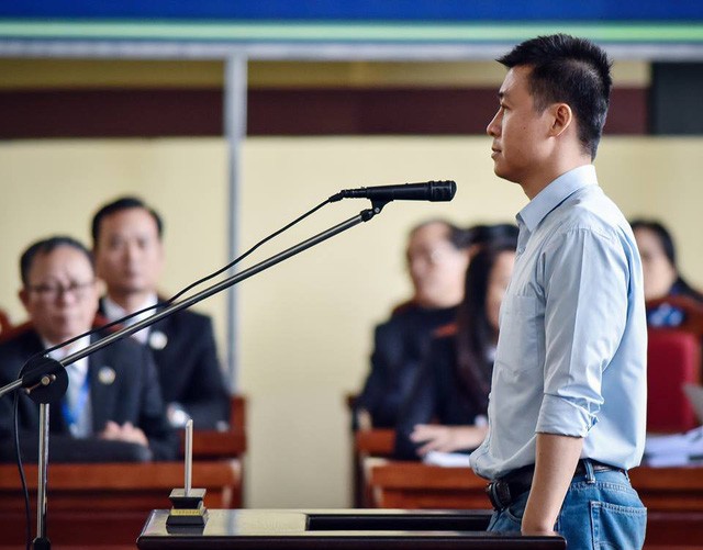 Bị cáo Phan Sào Nam tại tòa chiều 22/11.
