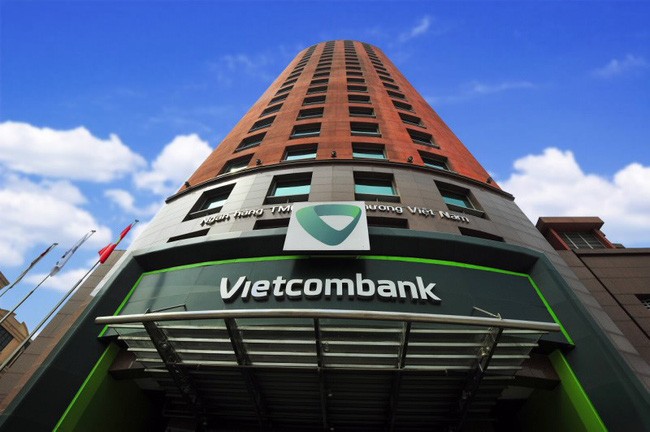 Vietcombank đã bán 23,7 triệu cổ phiếu MBB và 35 triệu cổ phiếu EIB