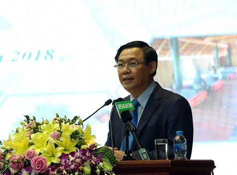 Phó Thủ tướng Vương Đình Huệ phát biểu tại hội thảo. Ảnh: VGP