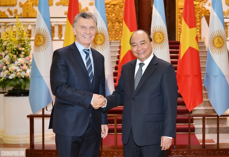 Thủ tướng Nguyễn Xuân Phúc và Tổng thống Mauricio Macri. Ảnh: VGP