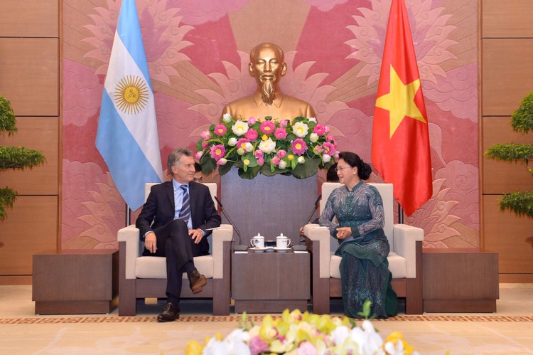 Chủ tịch Quốc hội Nguyễn Thị Kim Ngân hội kiến Tổng thống Argentina Mauricio Macri. Ảnh: VGP
