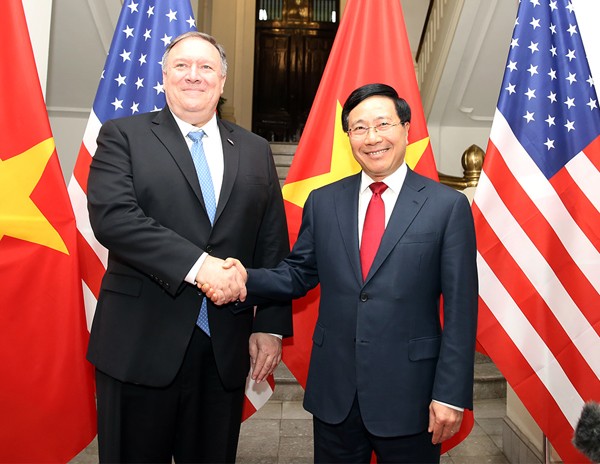Phó Thủ tướng, Bộ trưởng Ngoại giao Phạm Bình Minh và Ngoại trưởng Hoa Kỳ Michael Pompeo. Ảnh: VGP