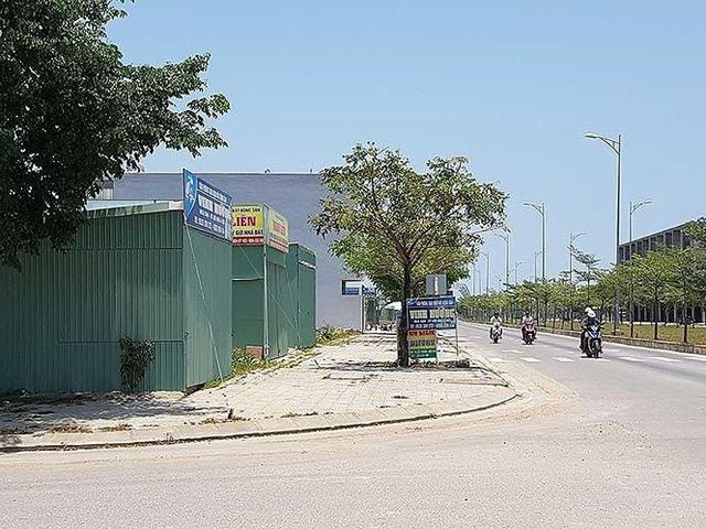 Tại Đà Nẵng, đã có nhiều sàn giao dịch BĐS đóng cửa, giá đất hạ nhiệt sau cuộc tháo lui của cò.
