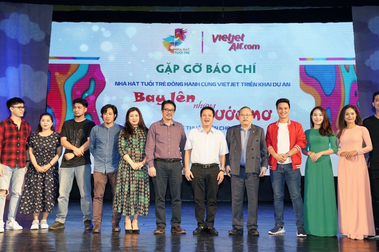 Từ ngày Quốc tế Thiếu nhi 1/6/2019, dự án nghệ thuật “Bay lên những ước mơ” sẽ chính thức khởi động với 80 suất diễn đặc biệt dành riêng cho trẻ em tại cả Hà Nội và TP.HCM