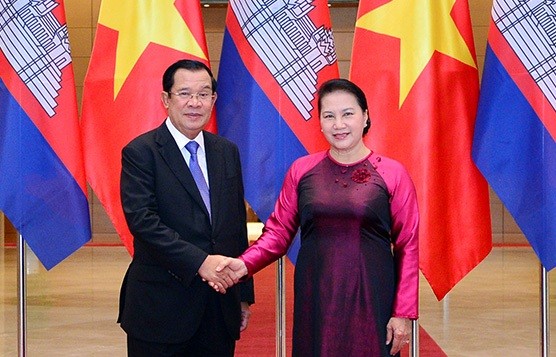 Chủ tịch Quốc hội Nguyễn Thị Kim Ngân hội kiến Thủ tướng Chính phủ Vương quốc Campuchia Samdech Akka Moha Sena Padei Techo Hun Sen. Ảnh ĐBND