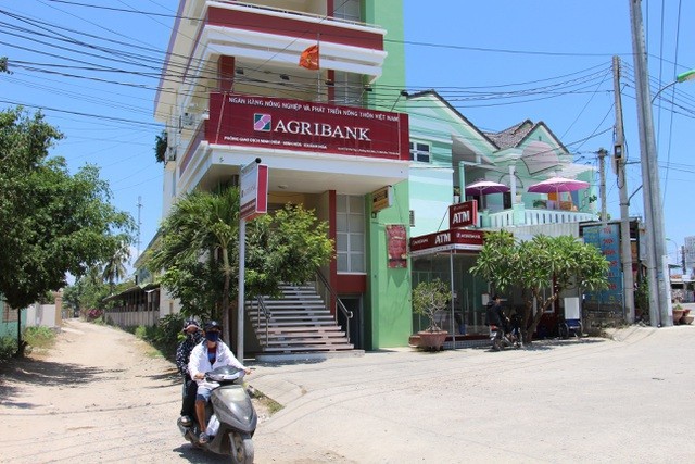 Phòng giao dịch Ninh Diêm (thị xã Ninh Hòa), nơi người dân phản ánh tiền gửi tiết kiệm bất ngờ "bốc hơi"