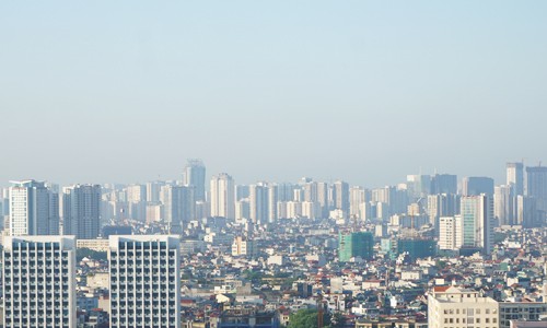 Một góc Hà Nội với rất nhiều tòa nhà chung cư, cao tầng.
